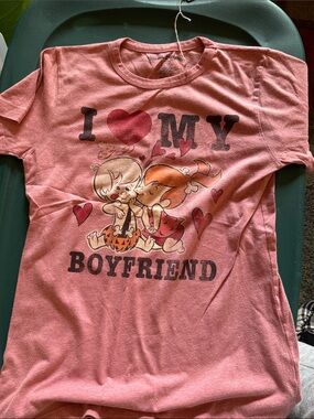 Women's Pink Graphic 'I Love My Boyfriend' Short Sleeve Tee